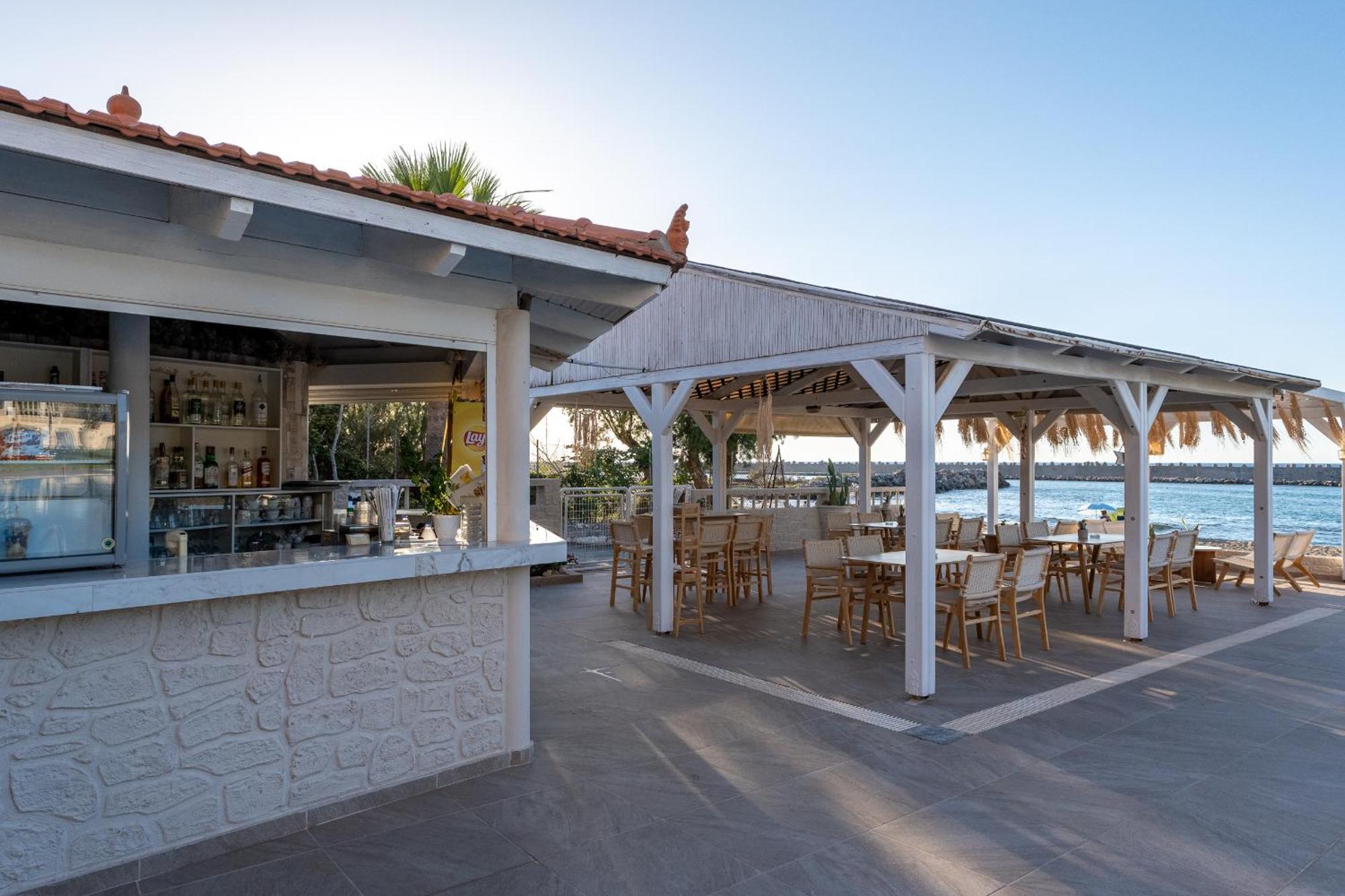 Silver Sun Studios & Apartments Малиа Екстериор снимка